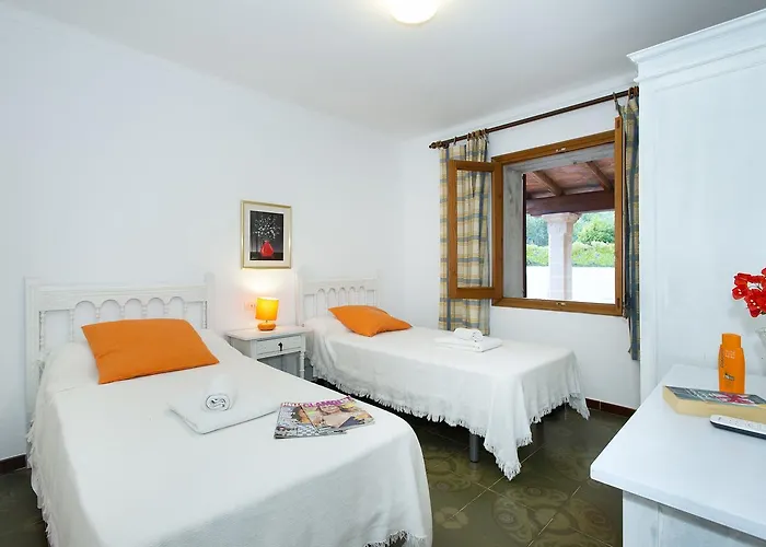 Owl March - 10 Min Walk To The Old Town Villa